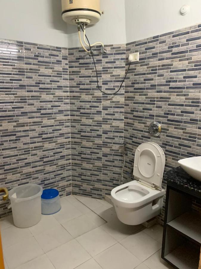 Hotel Raman'S Jagādhri Екстериор снимка