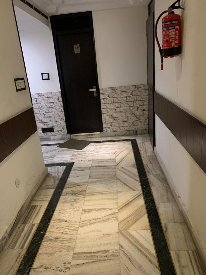 Hotel Raman'S Jagādhri Екстериор снимка