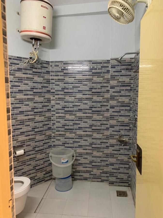 Hotel Raman'S Jagādhri Екстериор снимка